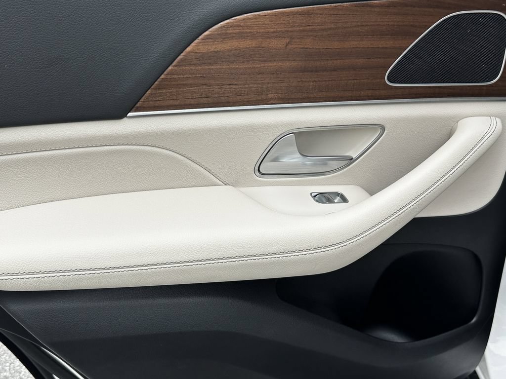 Certified 2025 Mercedes-Benz GLE 350 4MATIC image 25