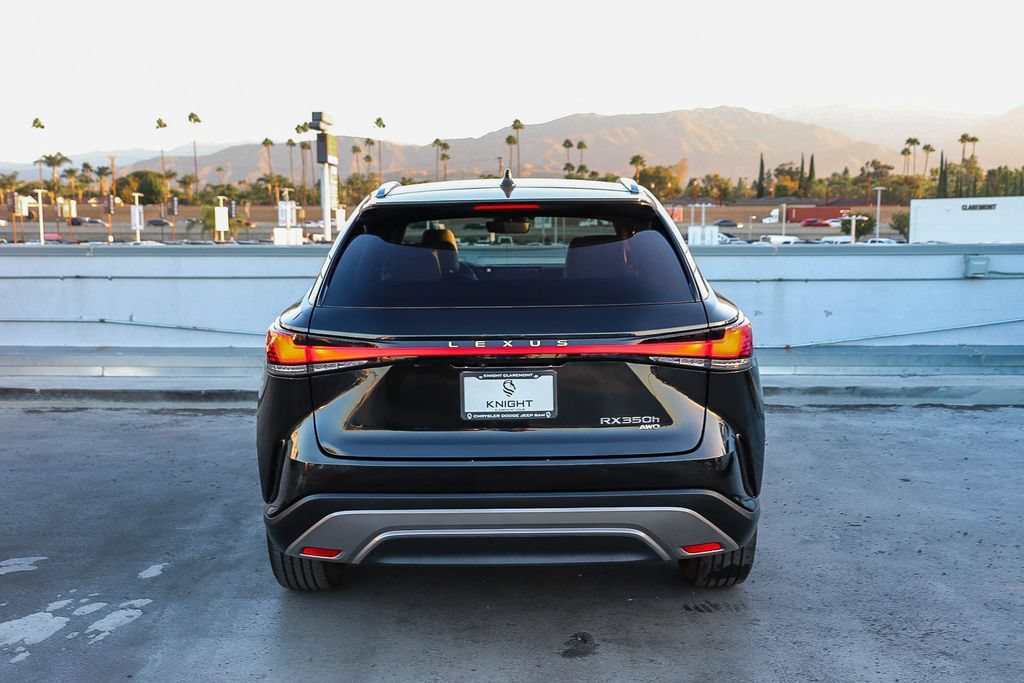 Used 2023 Lexus RX 350h w/ Accessory Package (Z1) AWD/4WD image 8