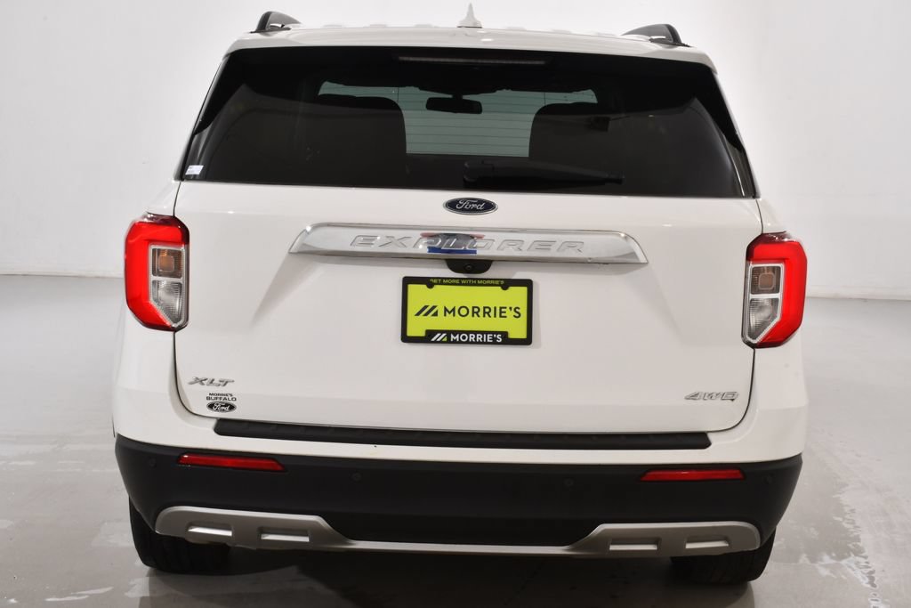 Used 2022 Ford Explorer XLT w/ Equipment Group 202A AWD/4WD image 13