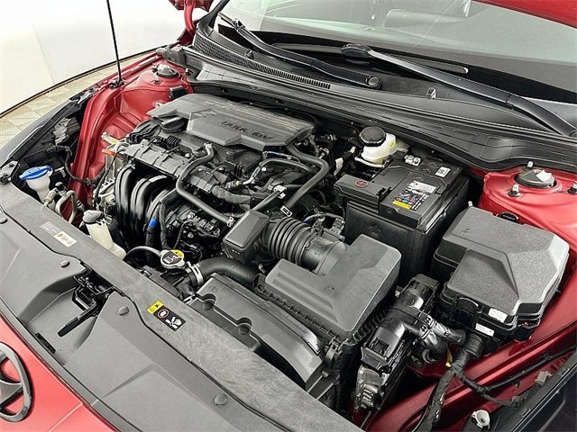 Used 2023 Hyundai Elantra Limited w/ Cargo Package image 33