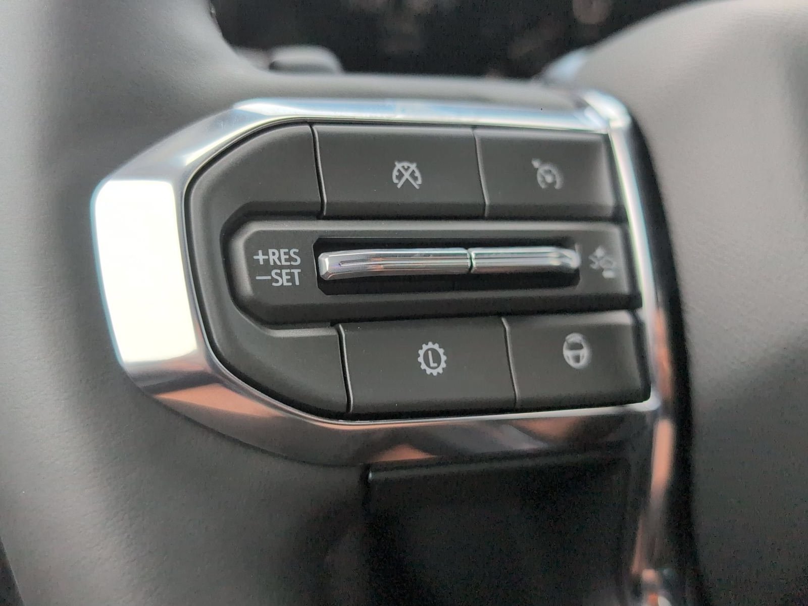 New 2026 GMC Yukon XL Elevation w/ Elevation Premium Package AWD/4WD image 13