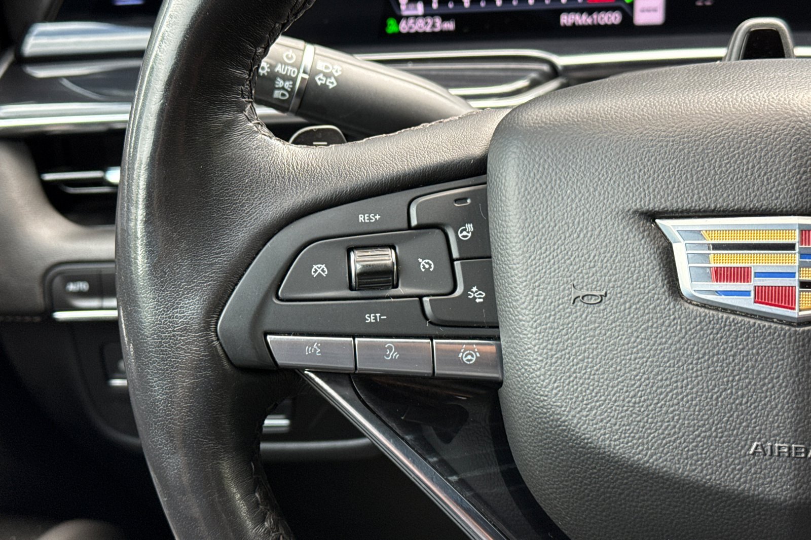 Used 2024 Cadillac Escalade Sport AWD/4WD image 32