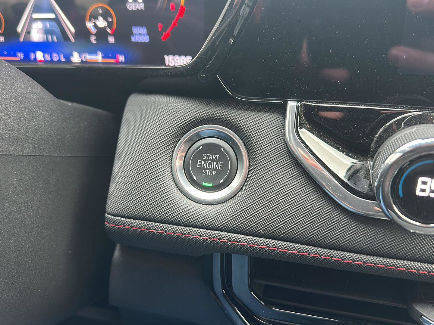 Used 2024 Chevrolet Colorado Z71 w/ Z71 Convenience Package 2 AWD/4WD image 19