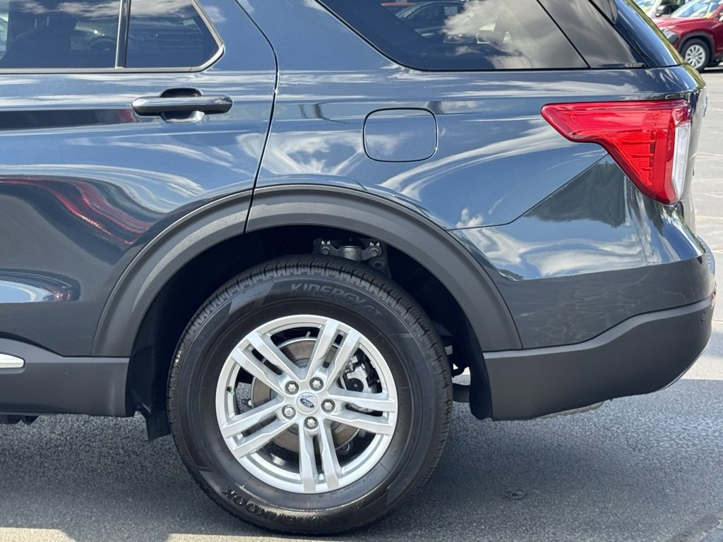 Used 2023 Ford Explorer XLT w/ Equipment Group 202A image 38