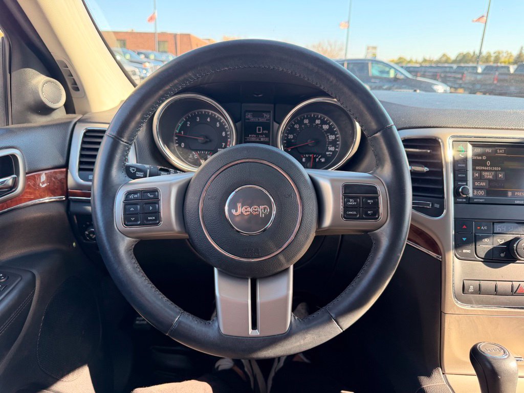 Used 2013 Jeep Grand Cherokee Limited AWD/4WD image 36