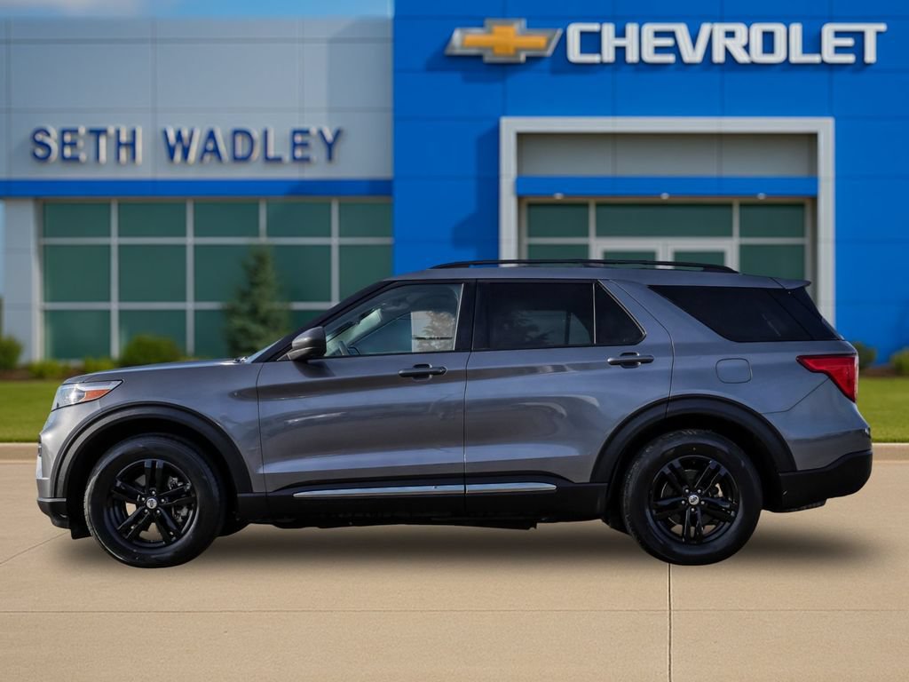 Used 2024 Ford Explorer XLT w/ Equipment Group 202A RWD image 58