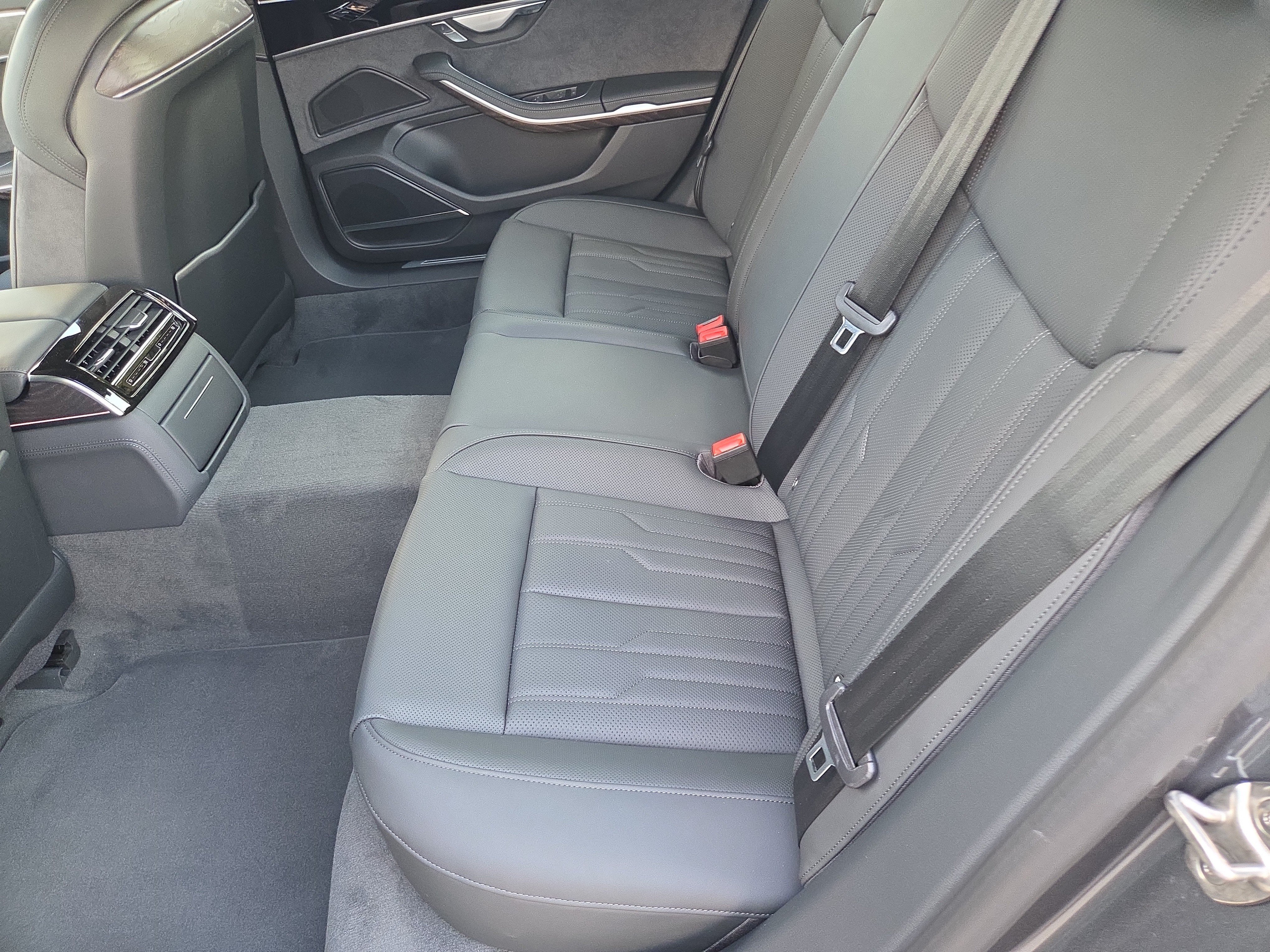New 2027 Audi A8 L 3.0T AWD/4WD image 6