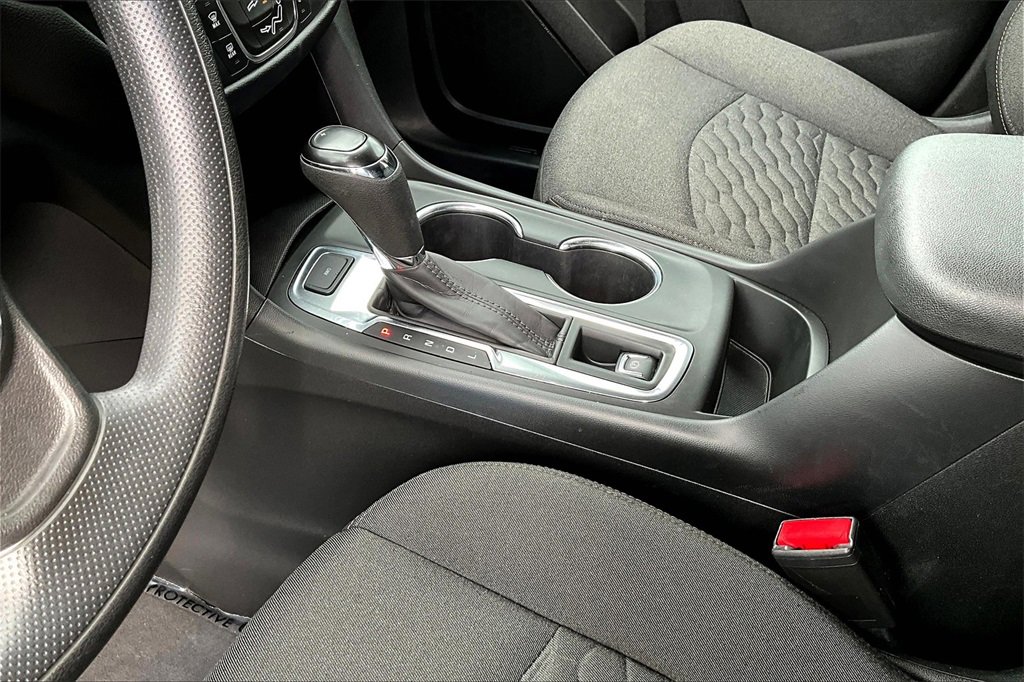 Used 2021 Chevrolet Equinox LT image 18