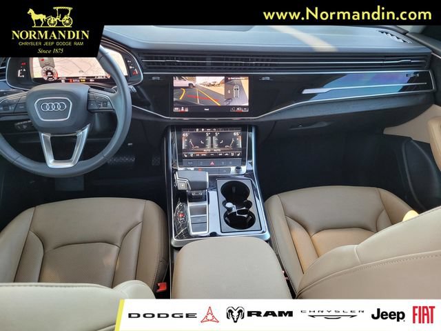 Used 2023 Audi Q8 Premium Plus w/ Premium Plus Package AWD/4WD image 6
