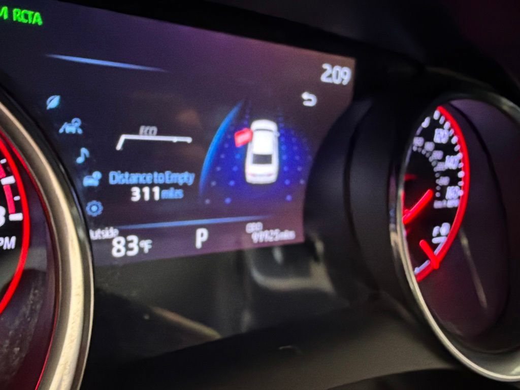 Used 2020 Toyota Camry XSE FWD image 3