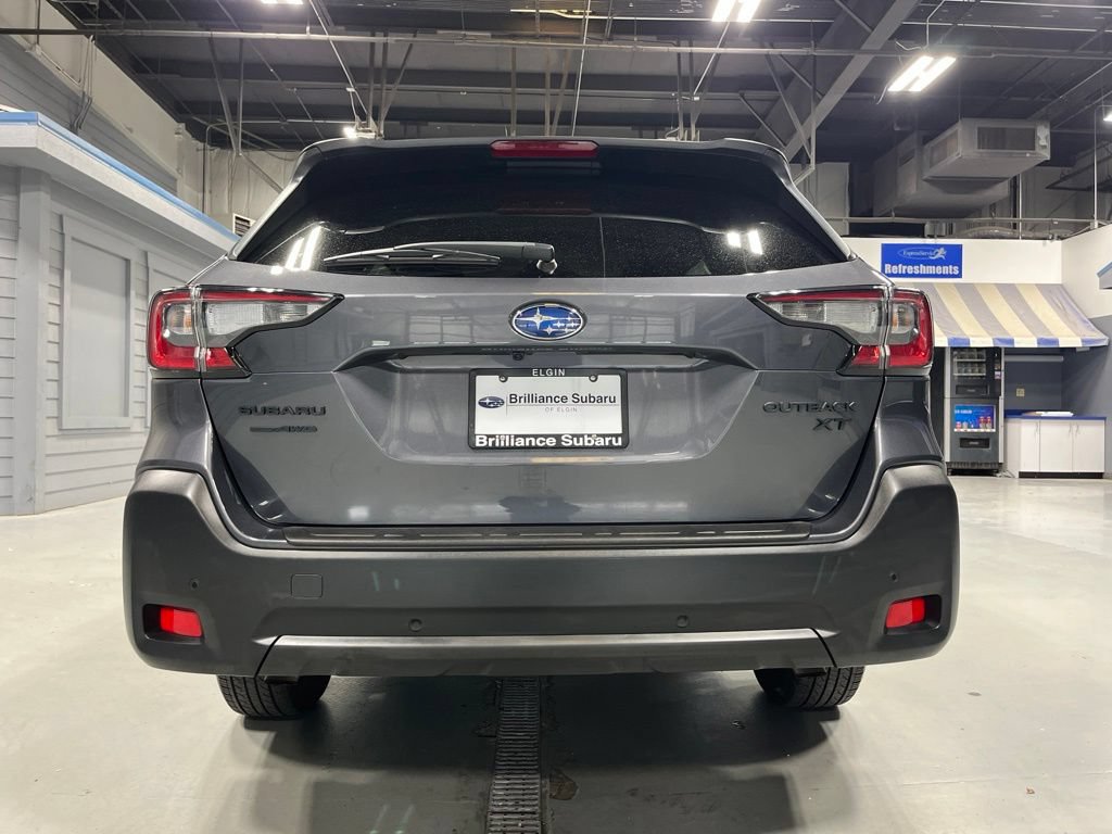 Certified 2024 Subaru Outback Onyx Edition XT AWD/4WD image 8