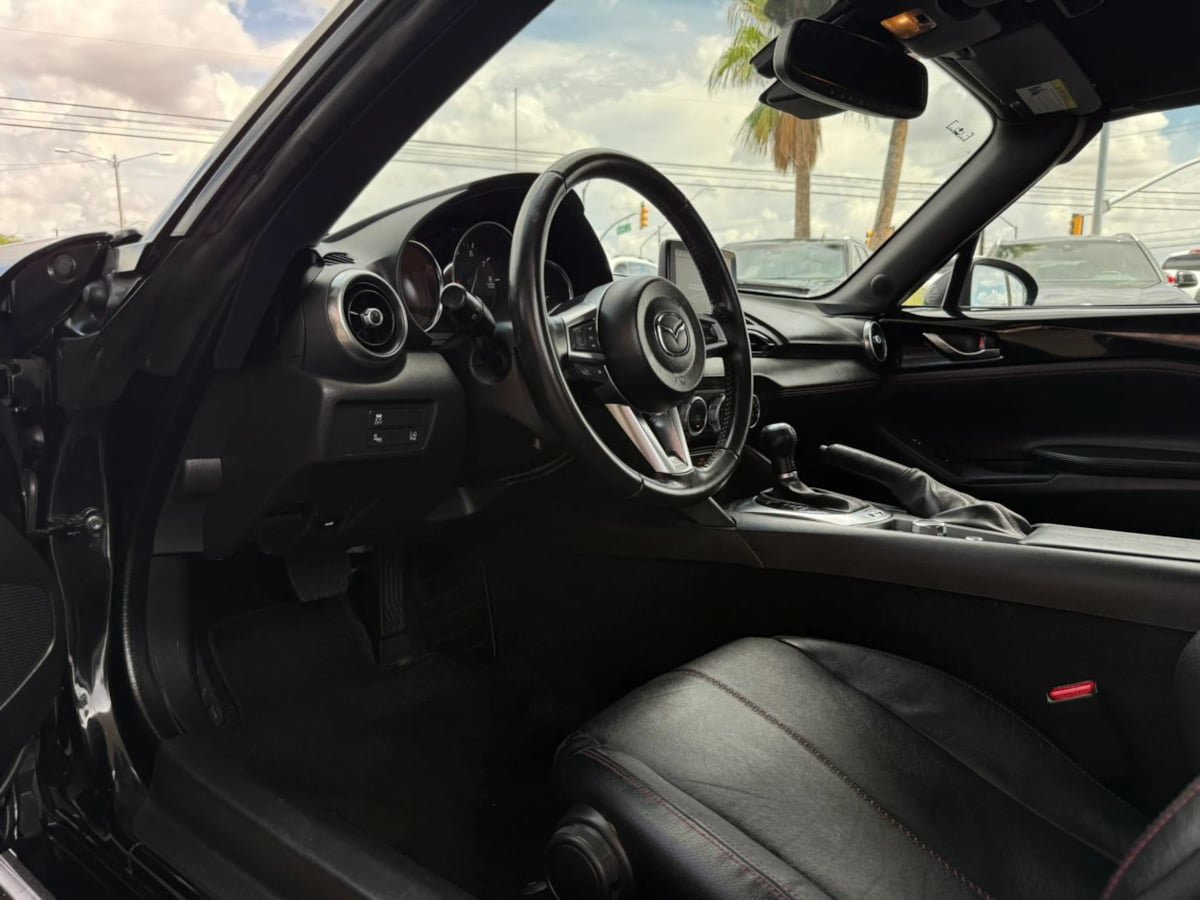 Used 2018 MAZDA MX-5 Miata Grand Touring RWD image 43
