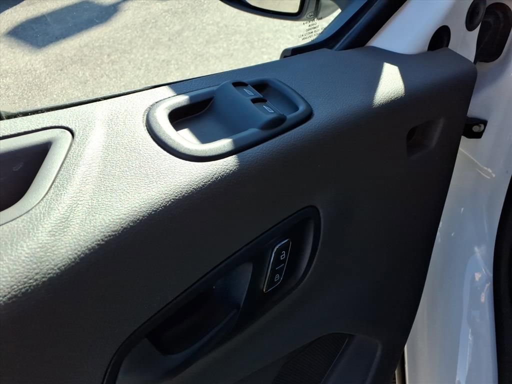 Used 2024 Ford Transit 250 148 High Roof Extended image 15