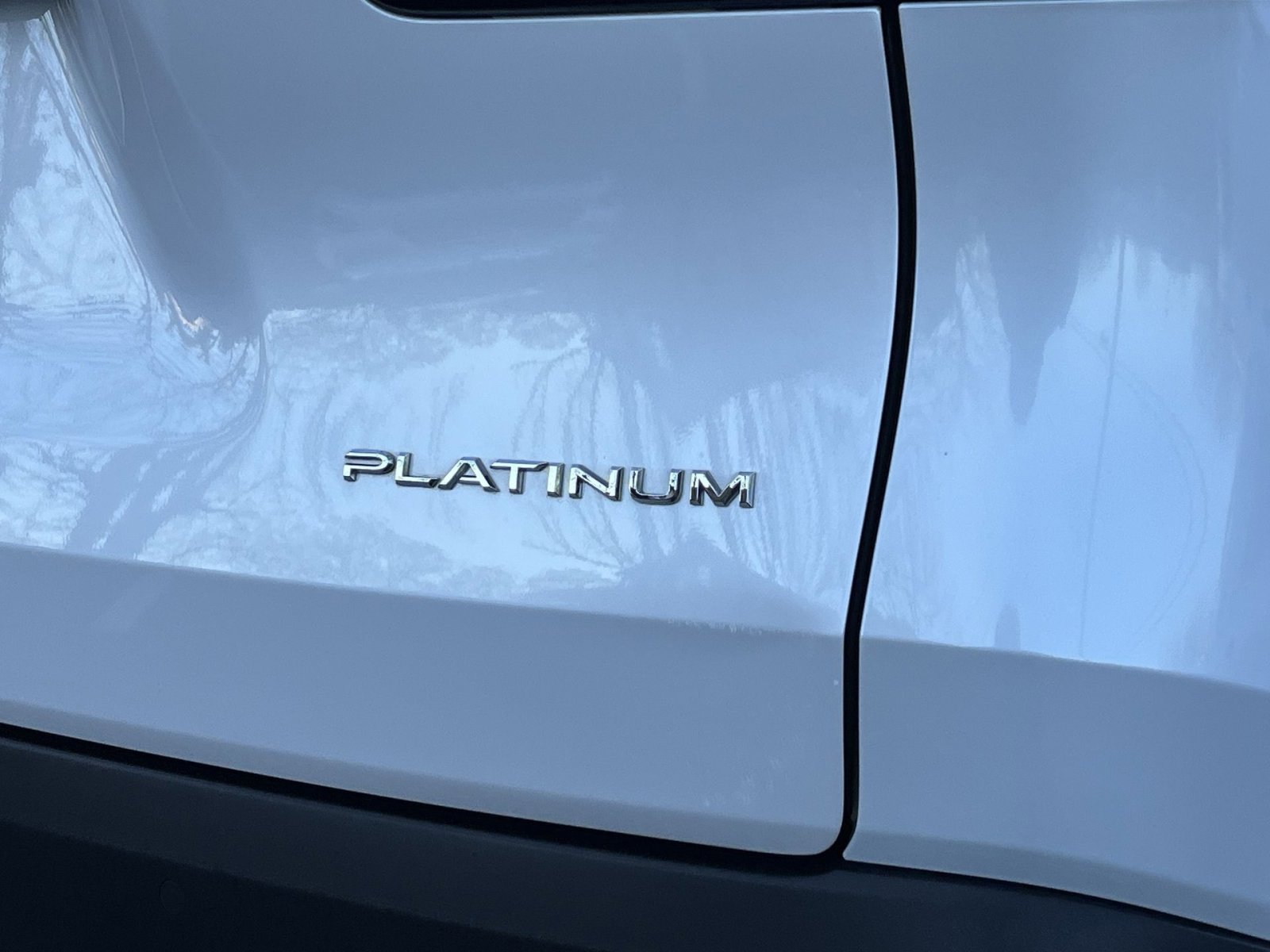 Used 2024 Toyota Grand Highlander MAX Platinum image 28