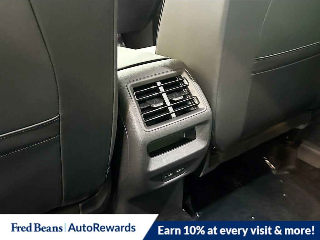 New 2026 Volkswagen Tiguan SE R-Line image 13