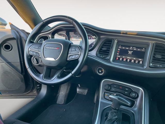 Used 2021 Dodge Challenger SXT image 10