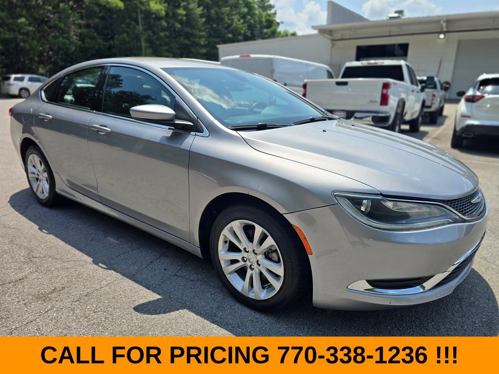 Used 2017 Chrysler 200 Limited Platinum FWD image 1