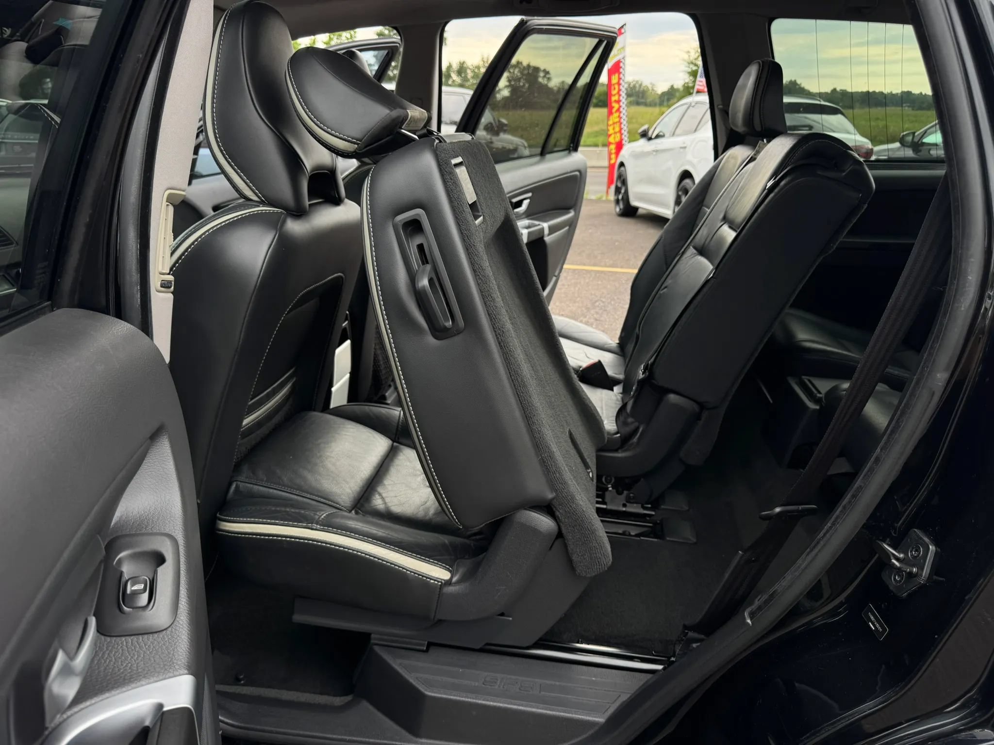 Used 2010 Volvo XC90 3.2 R-Design AWD/4WD image 19