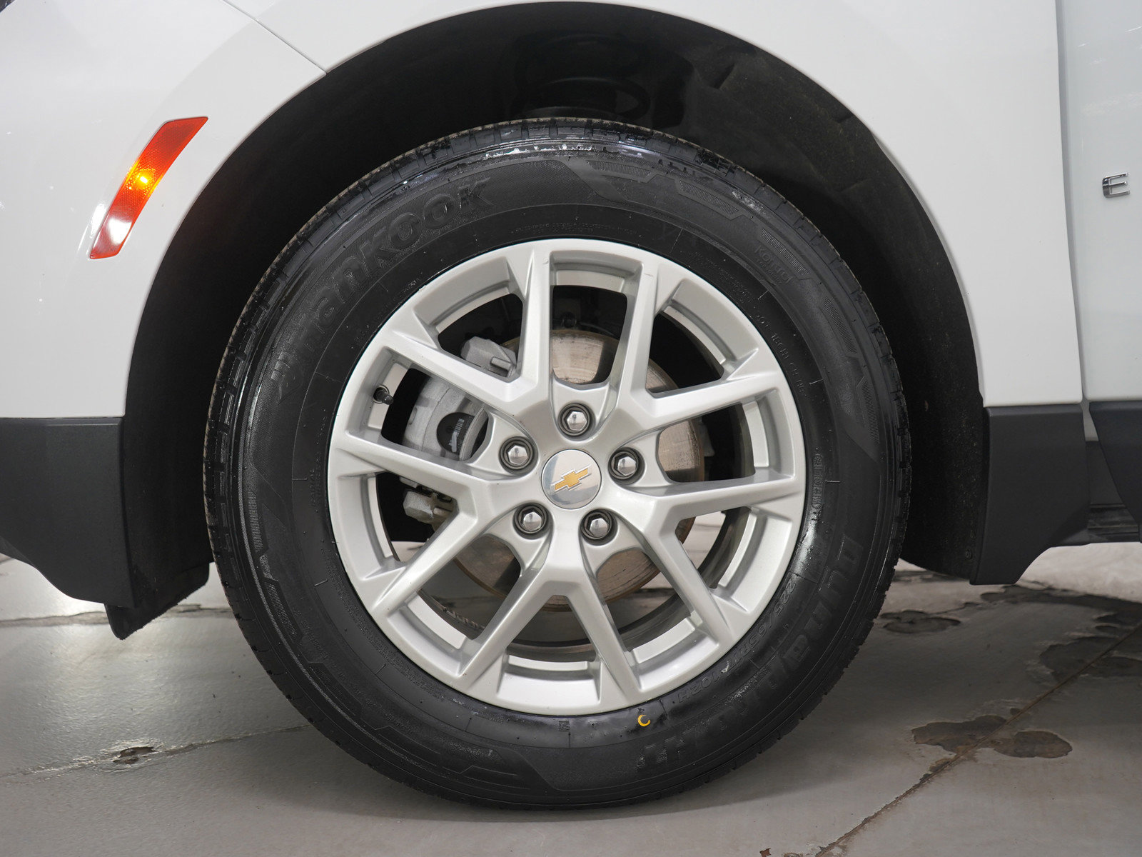 Used 2024 Chevrolet Equinox LT image 30