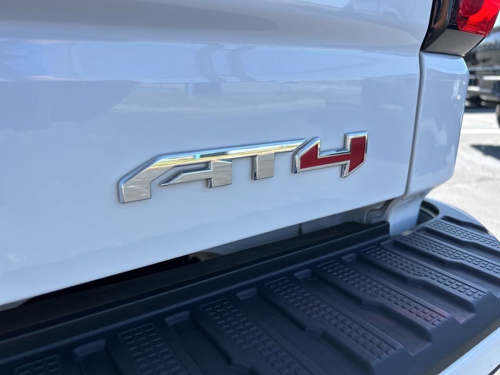 Used 2025 GMC Sierra 1500 AT4 AWD/4WD image 15