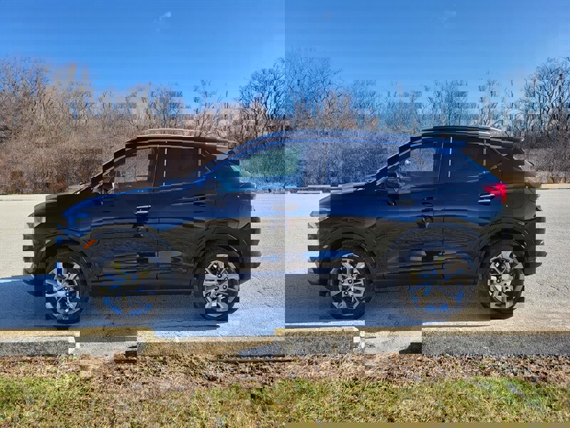 Used 2020 Buick Encore GX Select w/ Experience Buick Package image 3