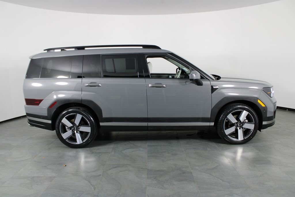 Used 2024 Hyundai Santa Fe Limited FWD image 15