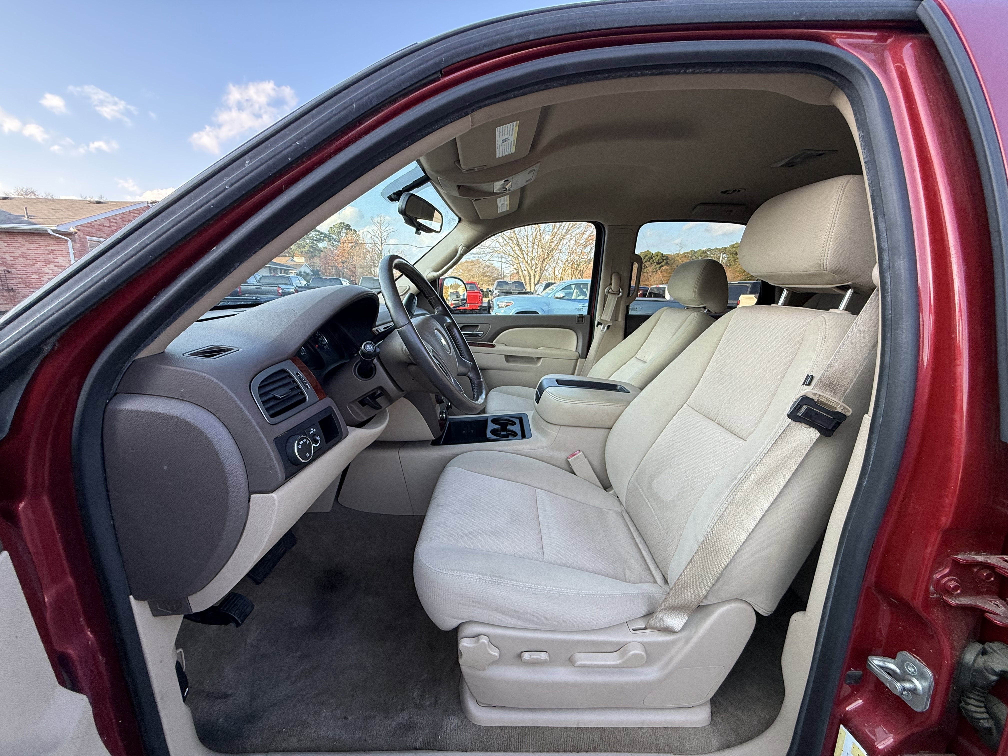 Used 2012 Chevrolet Tahoe LS image 10