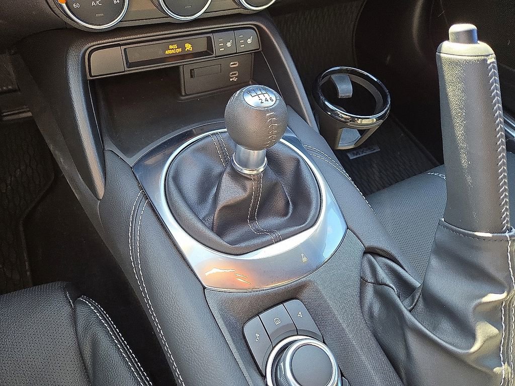 Used 2024 MAZDA MX-5 Miata Grand Touring w/ Weather Package image 31