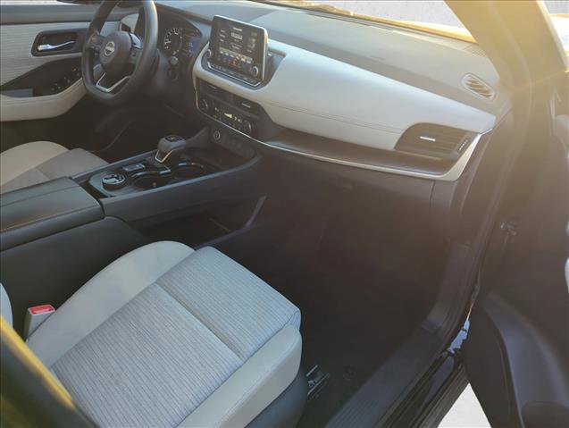 Certified 2023 Nissan Rogue SV image 20