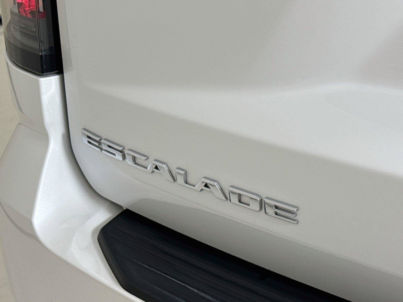Used 2025 Cadillac Escalade ESV V AWD/4WD image 40