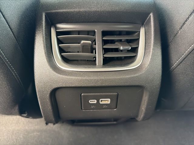 Used 2025 Chevrolet Blazer LT FWD image 19
