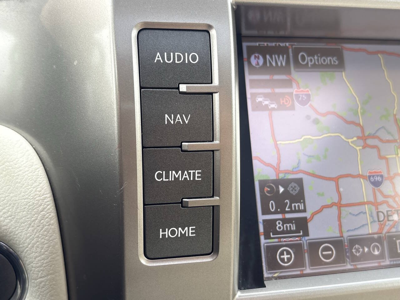 Used 2014 Lexus GX 460 w/ Premium Package AWD/4WD image 16