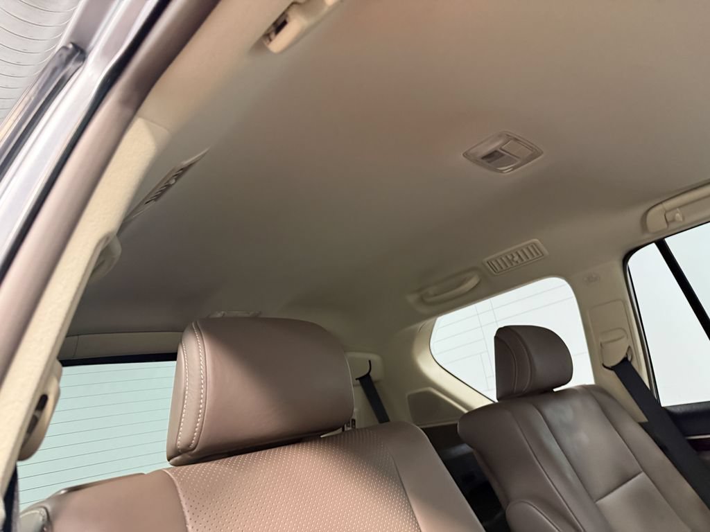 Used 2017 Lexus GX 460 Luxury AWD/4WD image 15