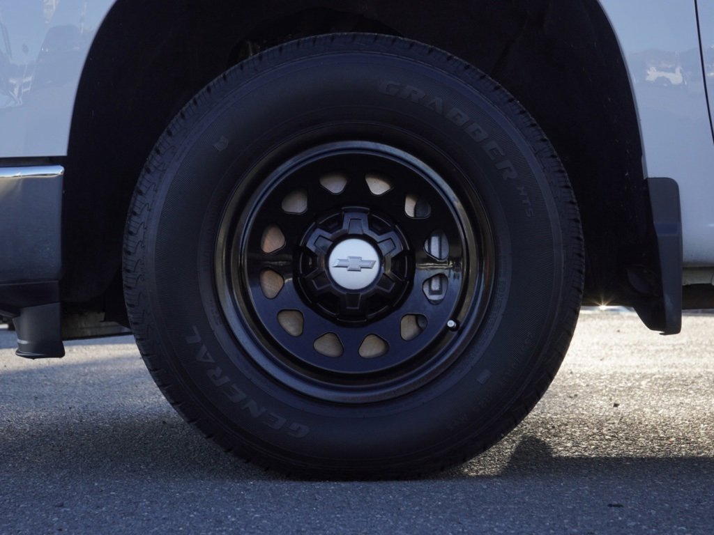 Used 2024 Chevrolet Silverado 1500 LT image 10