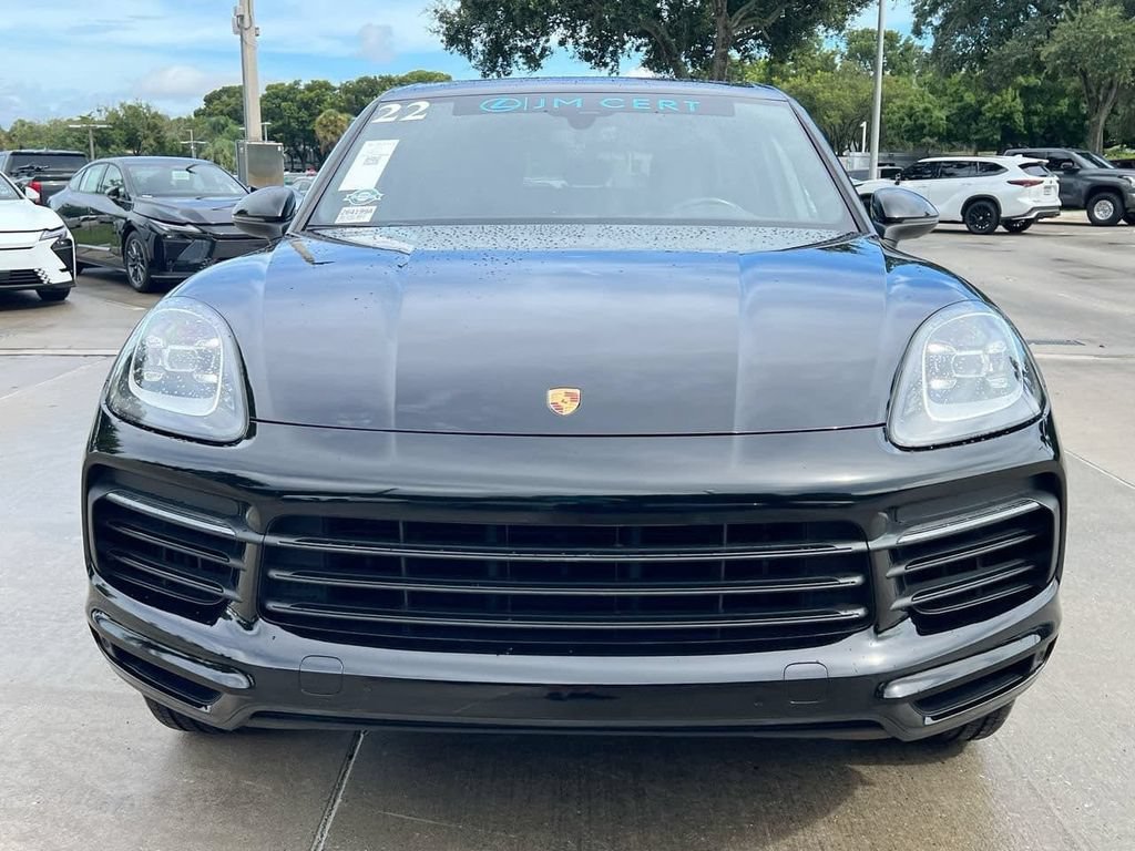 Used 2022 Porsche Cayenne w/ Premium Package AWD/4WD image 2
