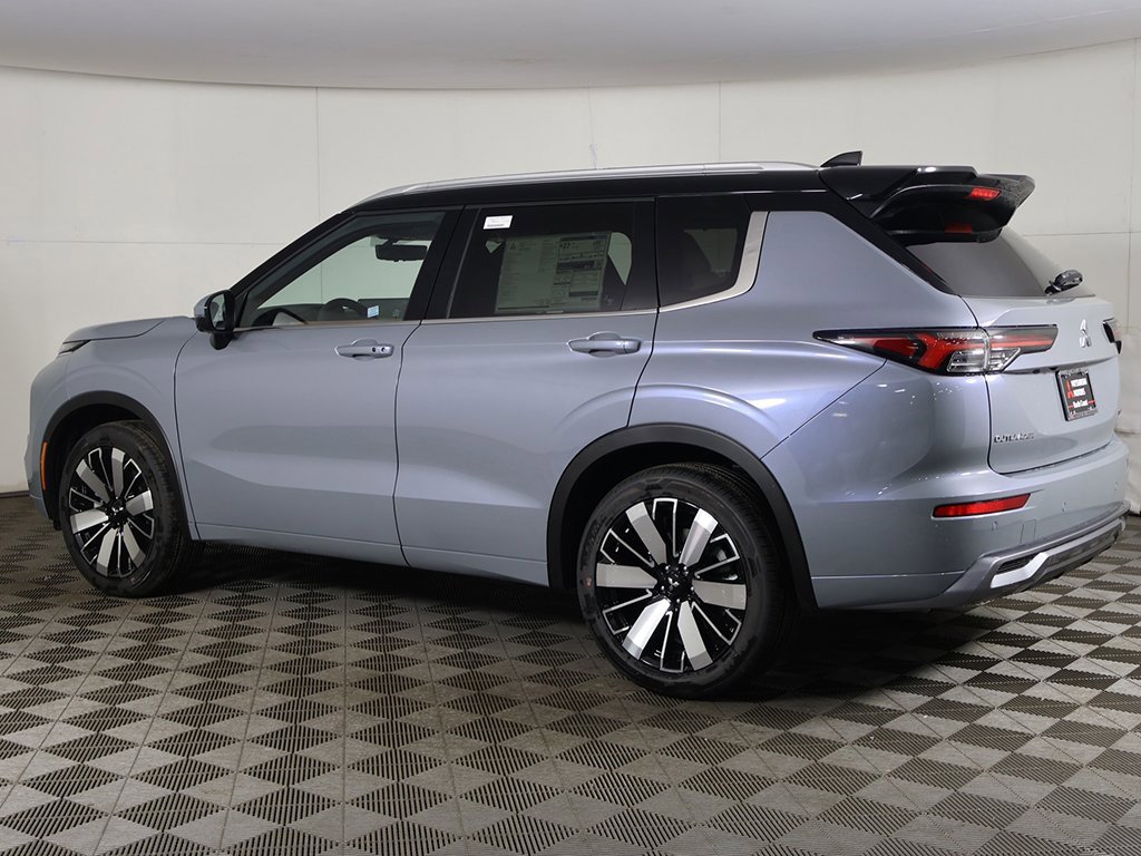 New 2026 Mitsubishi Outlander SEL image 12