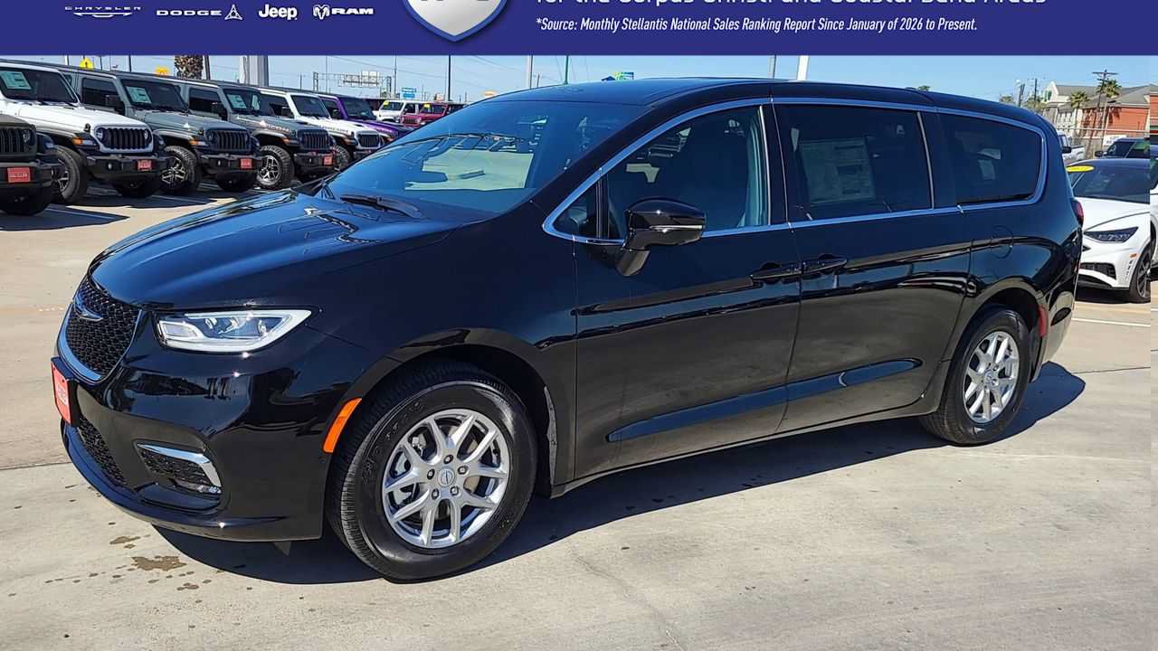 New 2026 Chrysler Pacifica Select FWD image 4