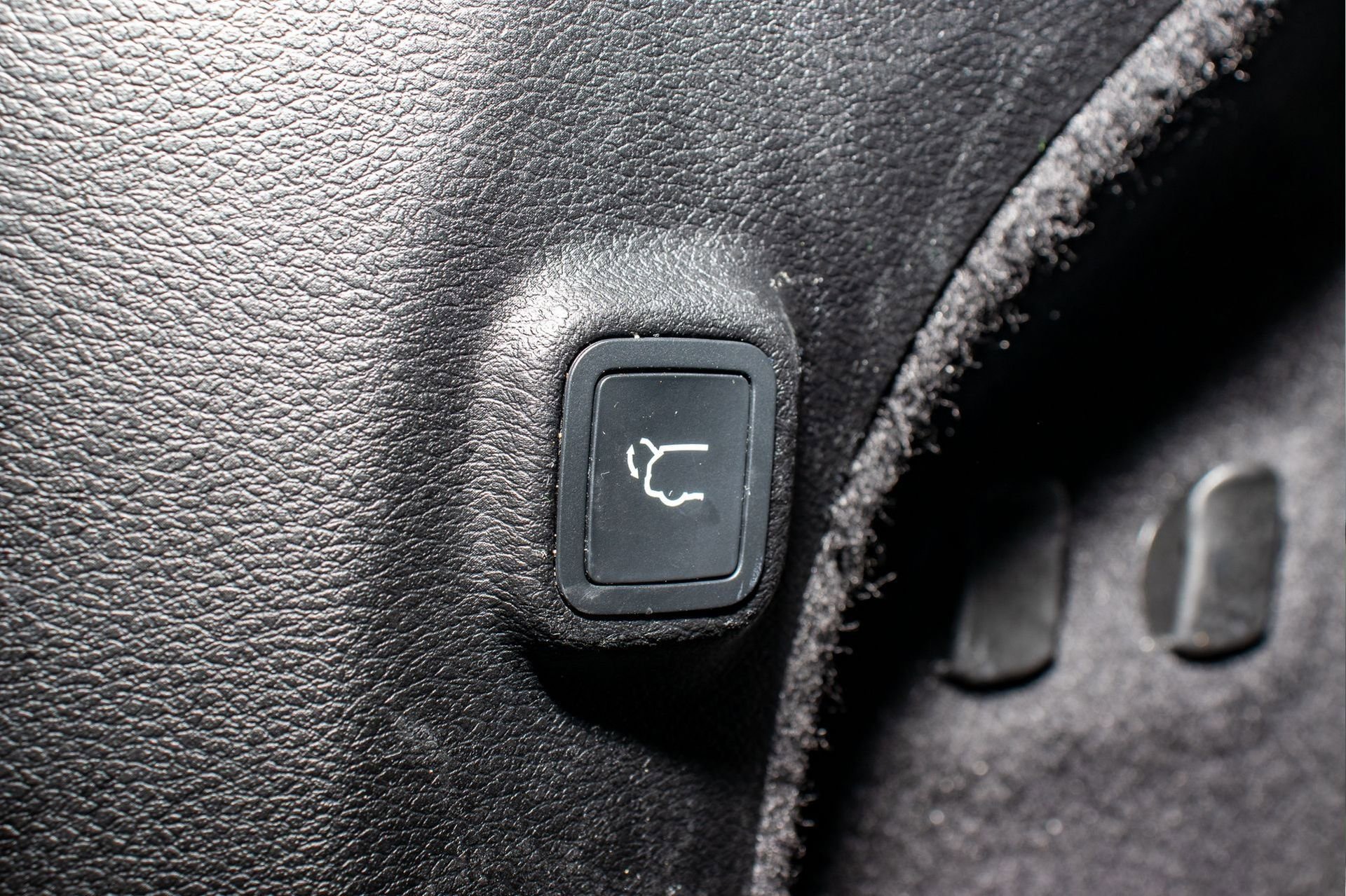 Used 2019 Jeep Cherokee High Altitude image 17