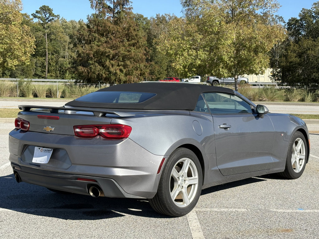 Used 2020 Chevrolet Camaro LT image 20
