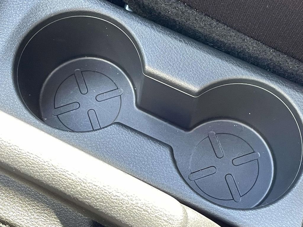 Used 2025 Nissan Kicks Play S image 29