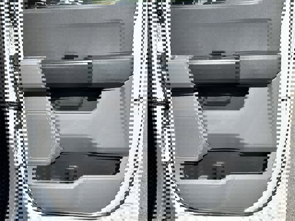 New 2023 Ford F150 Lightning Pro image 14