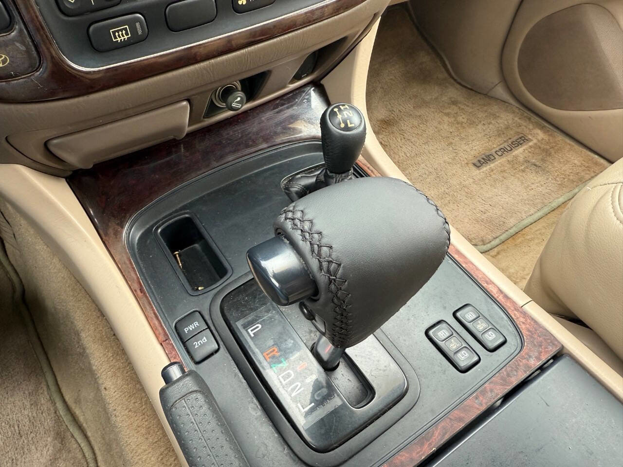 Used 2002 Toyota Land Cruiser image 39