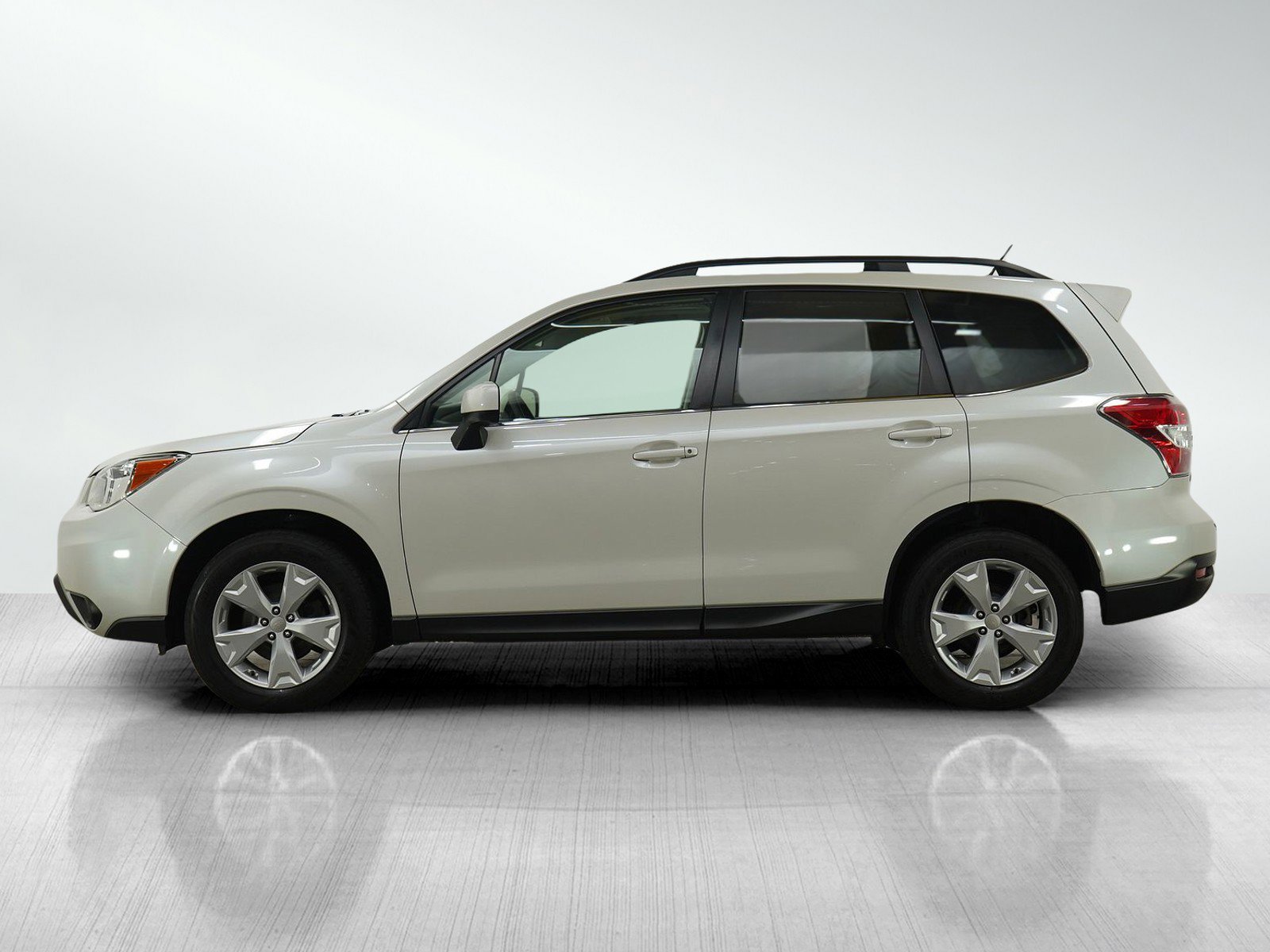 Used 2015 Subaru Forester 2.5i Limited w/ Popular Package #2 image 2