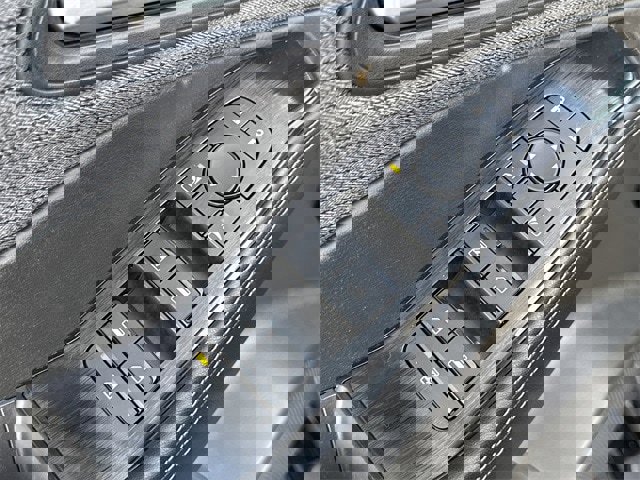 Used 2023 Nissan Rogue SV image 24