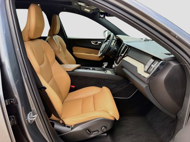 Used 2019 Volvo XC60 T6 Inscription AWD/4WD image 16