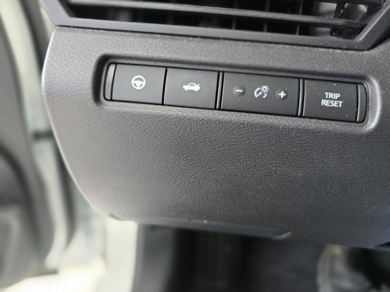 Used 2023 Nissan Altima 2.5 SV w/ SV Premium Package image 35