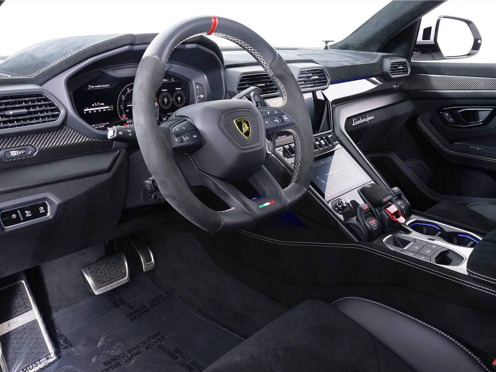 Used 2023 Lamborghini Urus Performante AWD/4WD image 5