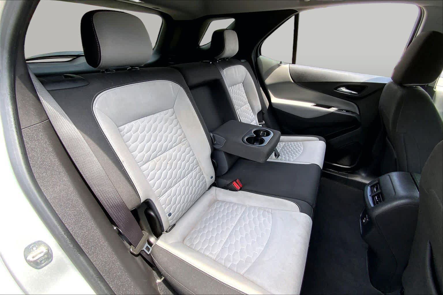 Used 2021 Chevrolet Equinox LS w/ LS Convenience Package FWD image 19