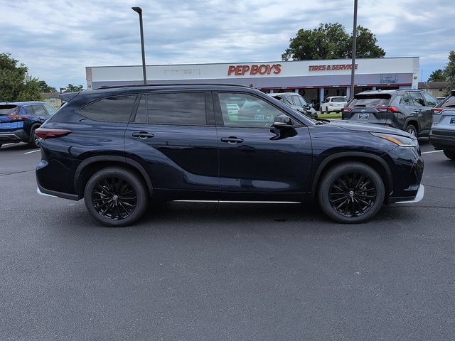 Certified 2025 Toyota Highlander XSE AWD/4WD image 8