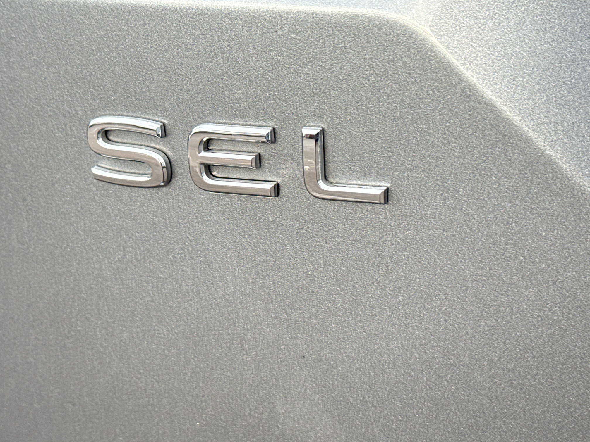 Used 2024 Volkswagen Atlas SEL Premium R-Line image 11